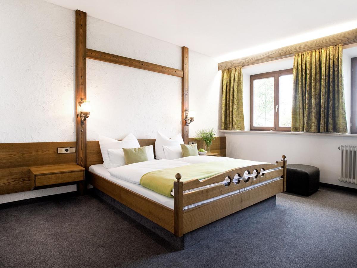 Hotel-Landgasthof Kreuz 바트발트제 외부 사진
